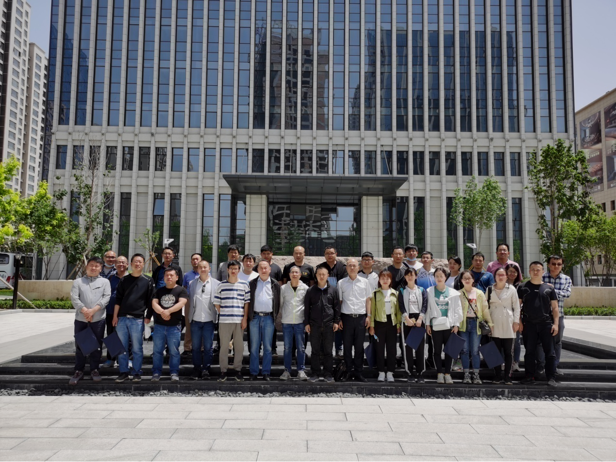 尋科研足跡，解行業難題 ——記延安新區科研項目現場觀摩會